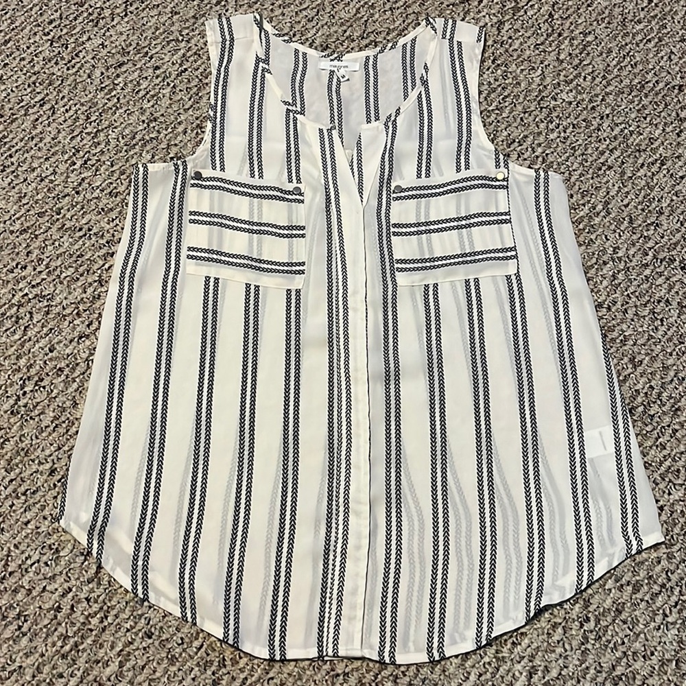 Maurices Tank